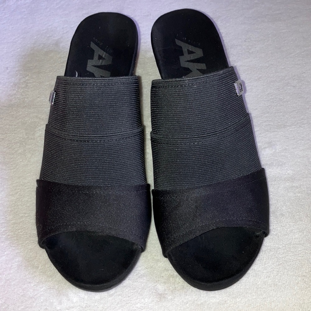 Ann Klein Wedge Heel Shoe
